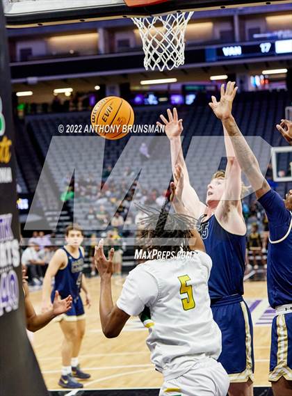Thumbnail 2 in Central Catholic vs. Vanden (CIF SJS D3 Final) photogallery.