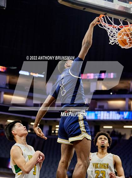 Thumbnail 3 in Central Catholic vs. Vanden (CIF SJS D3 Final) photogallery.