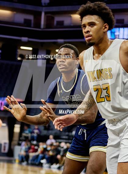 Thumbnail 3 in Central Catholic vs. Vanden (CIF SJS D3 Final) photogallery.