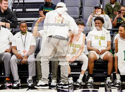 Thumbnail 1 in Central Catholic vs. Vanden (CIF SJS D3 Final) photogallery.