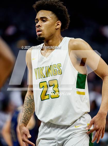 Thumbnail 3 in Central Catholic vs. Vanden (CIF SJS D3 Final) photogallery.