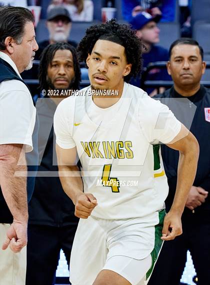 Thumbnail 3 in Central Catholic vs. Vanden (CIF SJS D3 Final) photogallery.