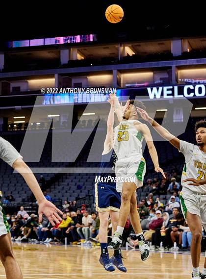 Thumbnail 3 in Central Catholic vs. Vanden (CIF SJS D3 Final) photogallery.