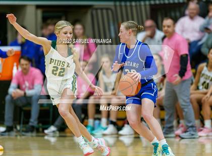 Thumbnail 2 in Lincoln East @ Pius X photogallery.