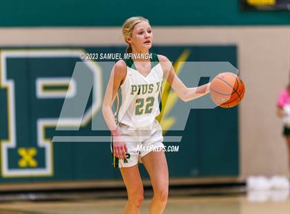 Thumbnail 3 in Lincoln East @ Pius X photogallery.