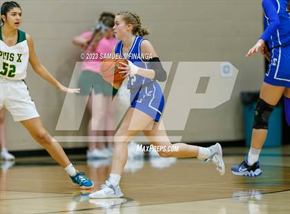 Thumbnail 2 in Lincoln East @ Pius X photogallery.