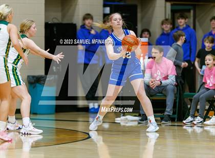 Thumbnail 3 in Lincoln East @ Pius X photogallery.
