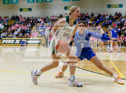 Thumbnail 2 in Lincoln East @ Pius X photogallery.