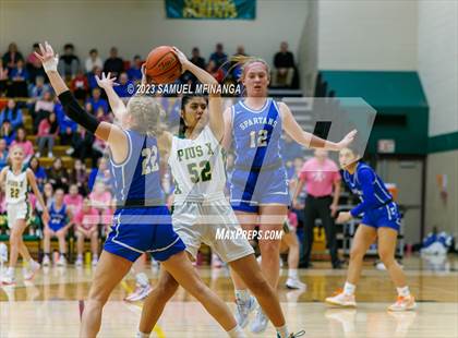 Thumbnail 3 in Lincoln East @ Pius X photogallery.