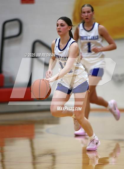 Thumbnail 2 in Brownsboro vs. North Lamar (UIL 4A D2 Area Basketball Playoff) photogallery.