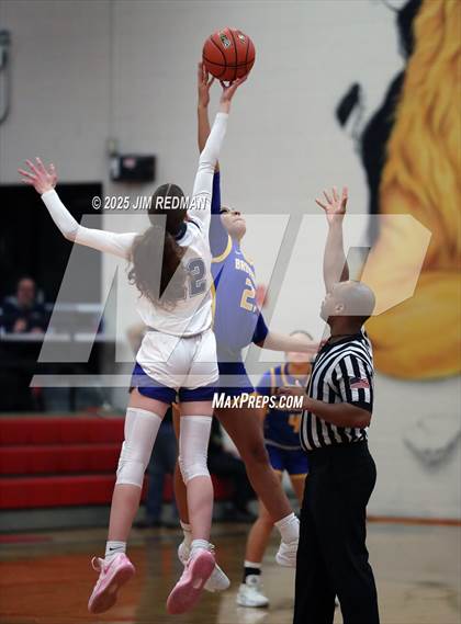 Thumbnail 1 in Brownsboro vs. North Lamar (UIL 4A D2 Area Basketball Playoff) photogallery.