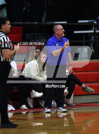 Thumbnail 2 in Brownsboro vs. North Lamar (UIL 4A D2 Area Basketball Playoff) photogallery.