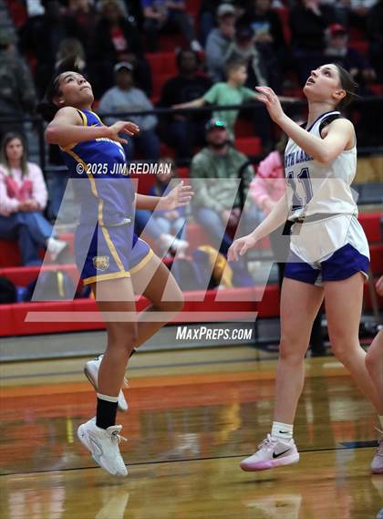 Thumbnail 2 in Brownsboro vs. North Lamar (UIL 4A D2 Area Basketball Playoff) photogallery.