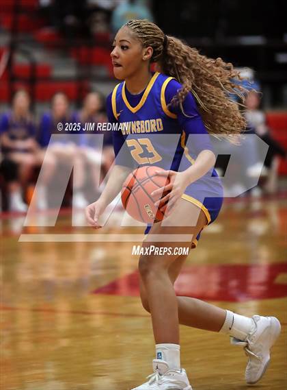 Thumbnail 3 in Brownsboro vs. North Lamar (UIL 4A D2 Area Basketball Playoff) photogallery.