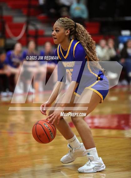 Thumbnail 2 in Brownsboro vs. North Lamar (UIL 4A D2 Area Basketball Playoff) photogallery.