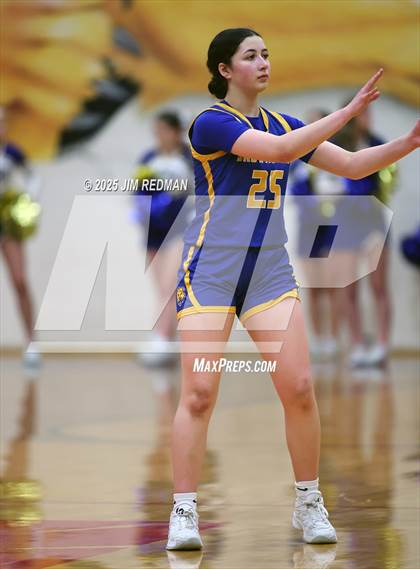 Thumbnail 1 in Brownsboro vs. North Lamar (UIL 4A D2 Area Basketball Playoff) photogallery.