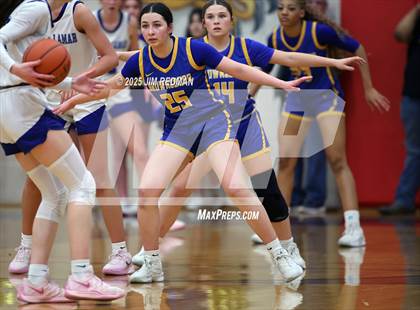 Thumbnail 3 in Brownsboro vs. North Lamar (UIL 4A D2 Area Basketball Playoff) photogallery.