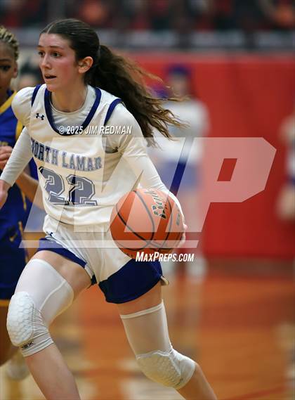 Thumbnail 1 in Brownsboro vs. North Lamar (UIL 4A D2 Area Basketball Playoff) photogallery.