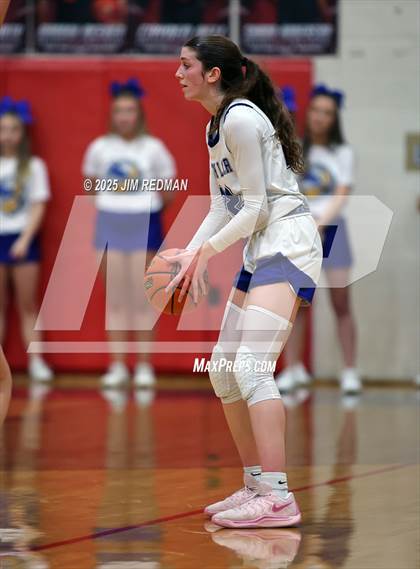 Thumbnail 2 in Brownsboro vs. North Lamar (UIL 4A D2 Area Basketball Playoff) photogallery.