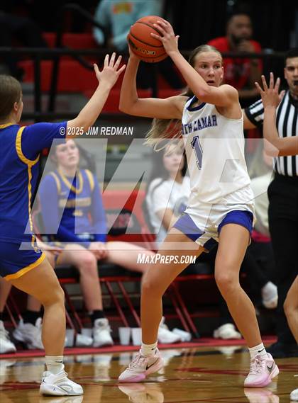 Thumbnail 1 in Brownsboro vs. North Lamar (UIL 4A D2 Area Basketball Playoff) photogallery.