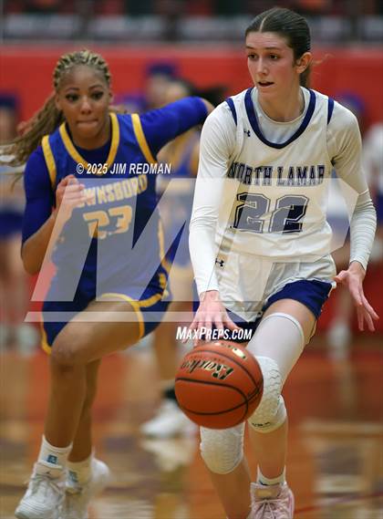 Thumbnail 2 in Brownsboro vs. North Lamar (UIL 4A D2 Area Basketball Playoff) photogallery.