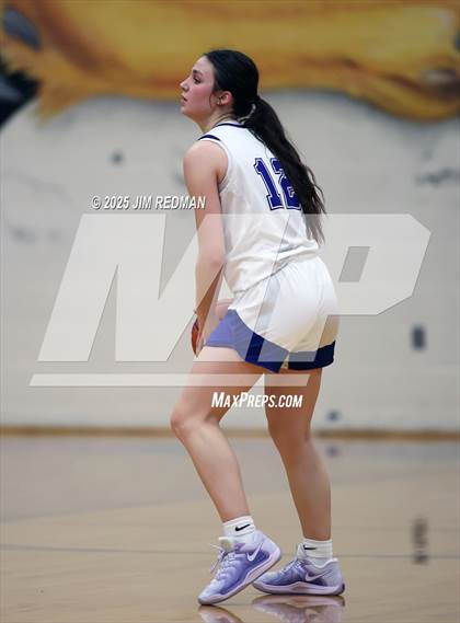 Thumbnail 1 in Brownsboro vs. North Lamar (UIL 4A D2 Area Basketball Playoff) photogallery.