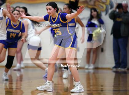 Thumbnail 2 in Brownsboro vs. North Lamar (UIL 4A D2 Area Basketball Playoff) photogallery.