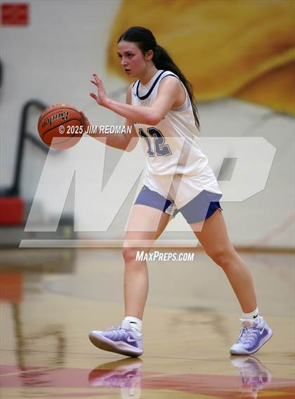 Thumbnail 3 in Brownsboro vs. North Lamar (UIL 4A D2 Area Basketball Playoff) photogallery.