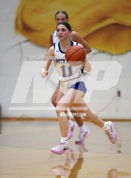 Thumbnail 2 in Brownsboro vs. North Lamar (UIL 4A D2 Area Basketball Playoff) photogallery.