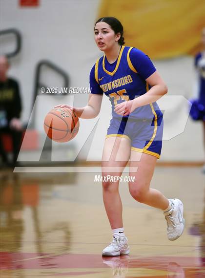 Thumbnail 2 in Brownsboro vs. North Lamar (UIL 4A D2 Area Basketball Playoff) photogallery.
