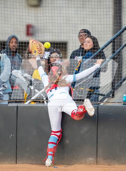Thumbnail 3 in Otay Ranch vs. Mater Dei Catholic (CIF SDS D1 Softball Finals) photogallery.