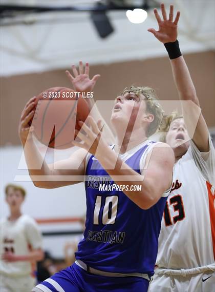 Thumbnail 3 in Grove City Christian @ Amanda-Clearcreek photogallery.