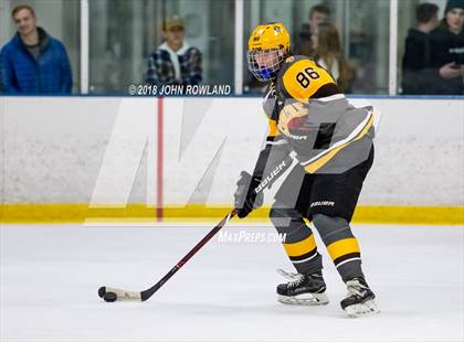 Thumbnail 3 in Carmel vs. Libertyville photogallery.