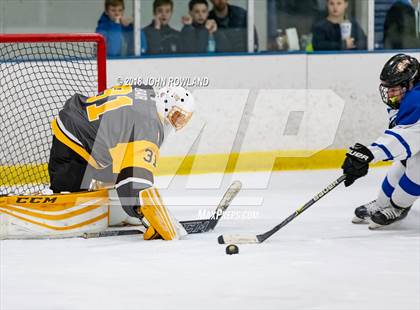 Thumbnail 3 in Carmel vs. Libertyville photogallery.