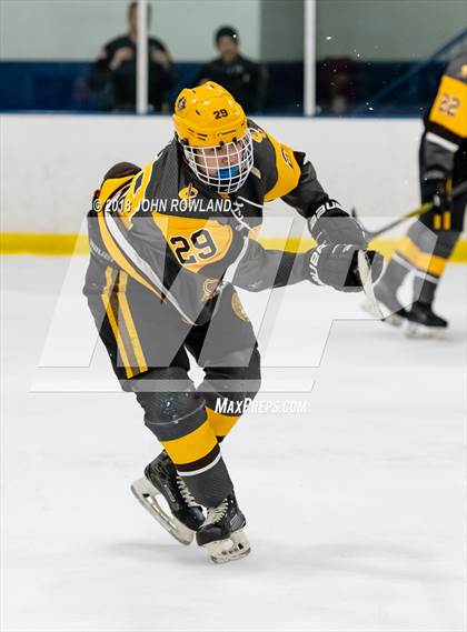 Thumbnail 2 in Carmel vs. Libertyville photogallery.