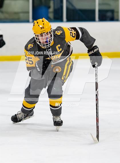 Thumbnail 3 in Carmel vs. Libertyville photogallery.