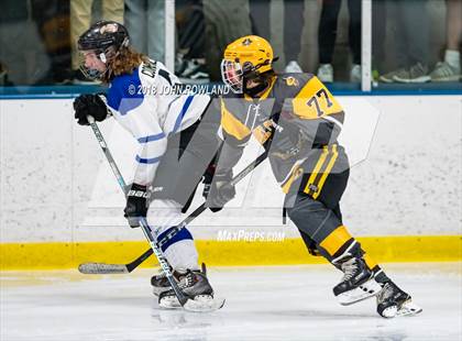 Thumbnail 3 in Carmel vs. Libertyville photogallery.