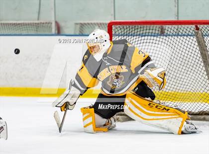 Thumbnail 3 in Carmel vs. Libertyville photogallery.