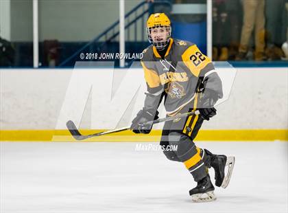 Thumbnail 3 in Carmel vs. Libertyville photogallery.