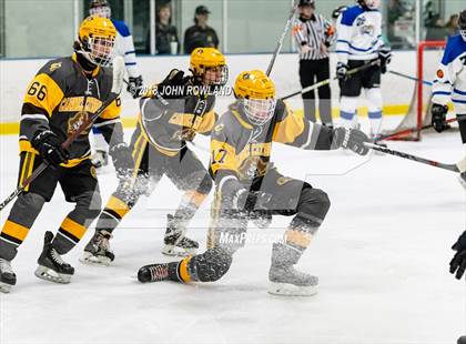 Thumbnail 1 in Carmel vs. Libertyville photogallery.
