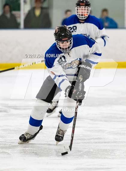 Thumbnail 1 in Carmel vs. Libertyville photogallery.