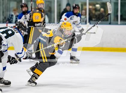 Thumbnail 2 in Carmel vs. Libertyville photogallery.