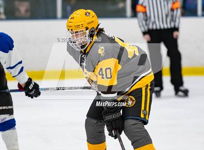 Thumbnail 3 in Carmel vs. Libertyville photogallery.