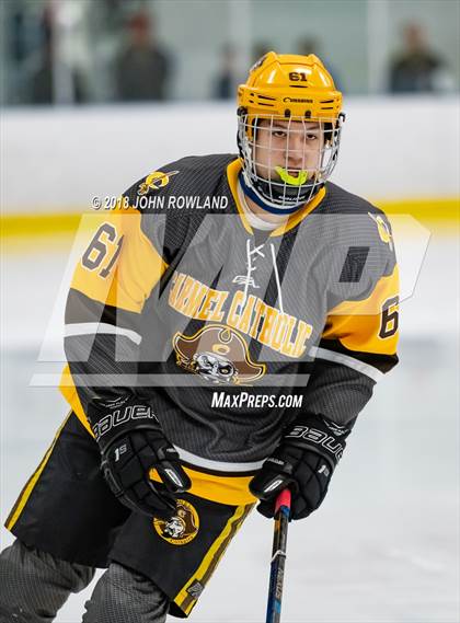 Thumbnail 1 in Carmel vs. Libertyville photogallery.