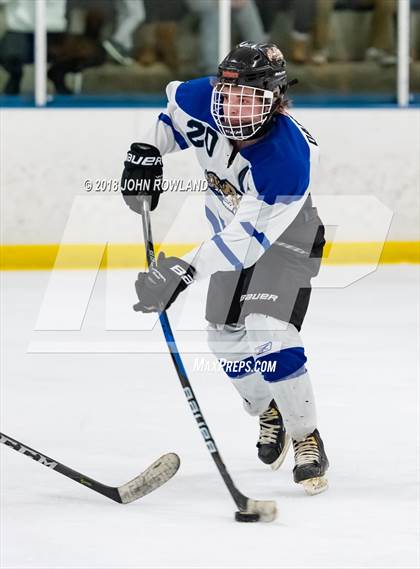 Thumbnail 2 in Carmel vs. Libertyville photogallery.