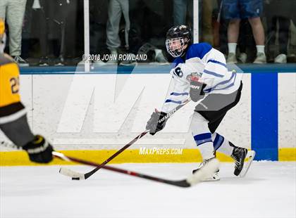 Thumbnail 2 in Carmel vs. Libertyville photogallery.