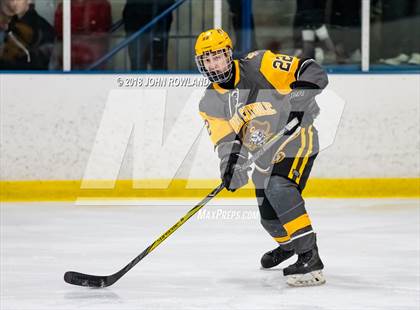 Thumbnail 2 in Carmel vs. Libertyville photogallery.