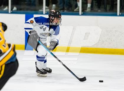 Thumbnail 3 in Carmel vs. Libertyville photogallery.