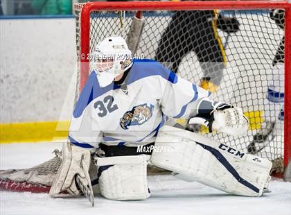Thumbnail 3 in Carmel vs. Libertyville photogallery.