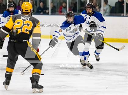 Thumbnail 2 in Carmel vs. Libertyville photogallery.